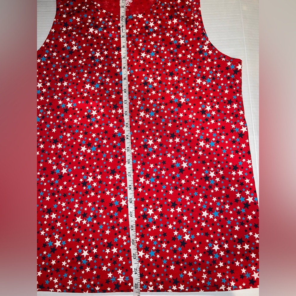 Lands’ End Patriotic Stars Tank - Picture 6 of 10